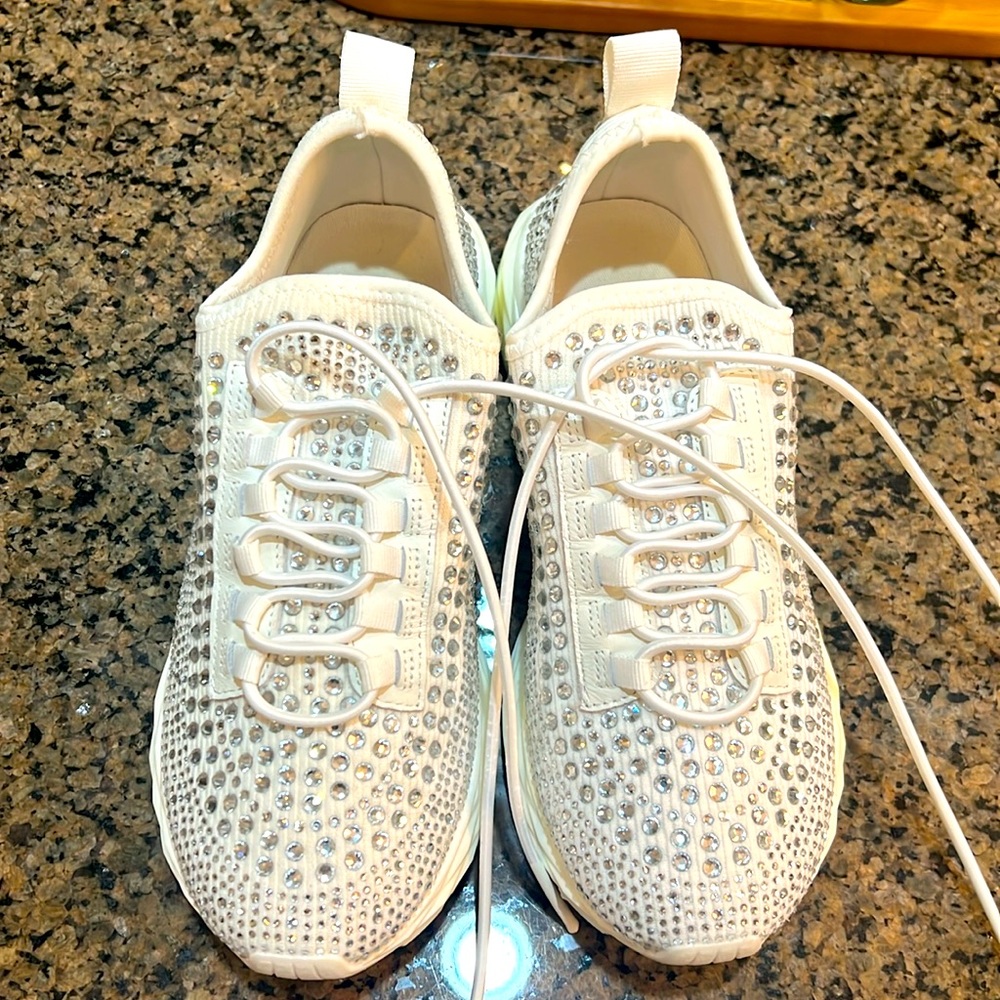 Steve Madden Cease rhinestone sneakers